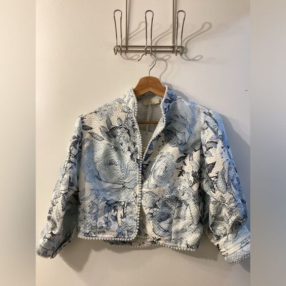 Vita Grace Louisa Floral Detail  Blouse Trim Blouse With Short Set In Light Blue - Picture 2 of 16